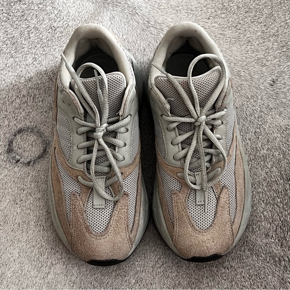 Yeezy Salt 700
